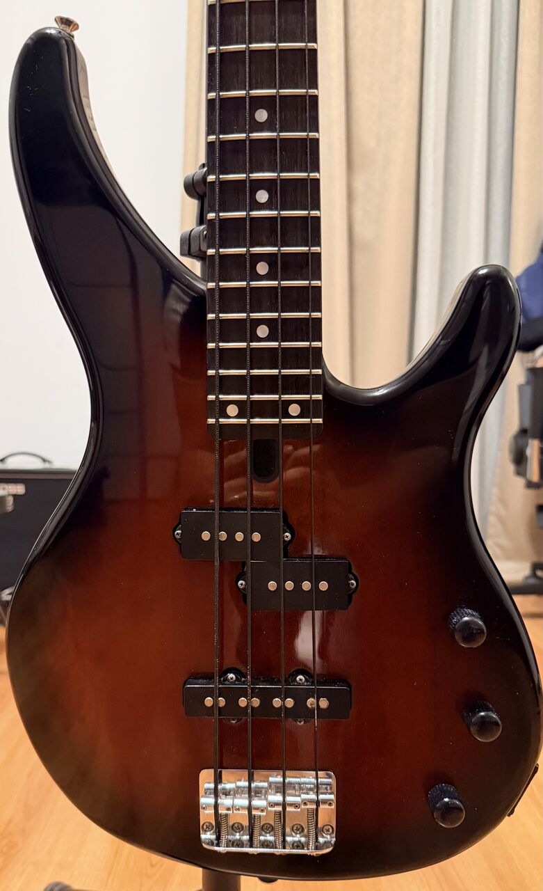 Manama, Musical Instruments, BHD 75,  YAMAHA BASS GUITAR - TRBX174