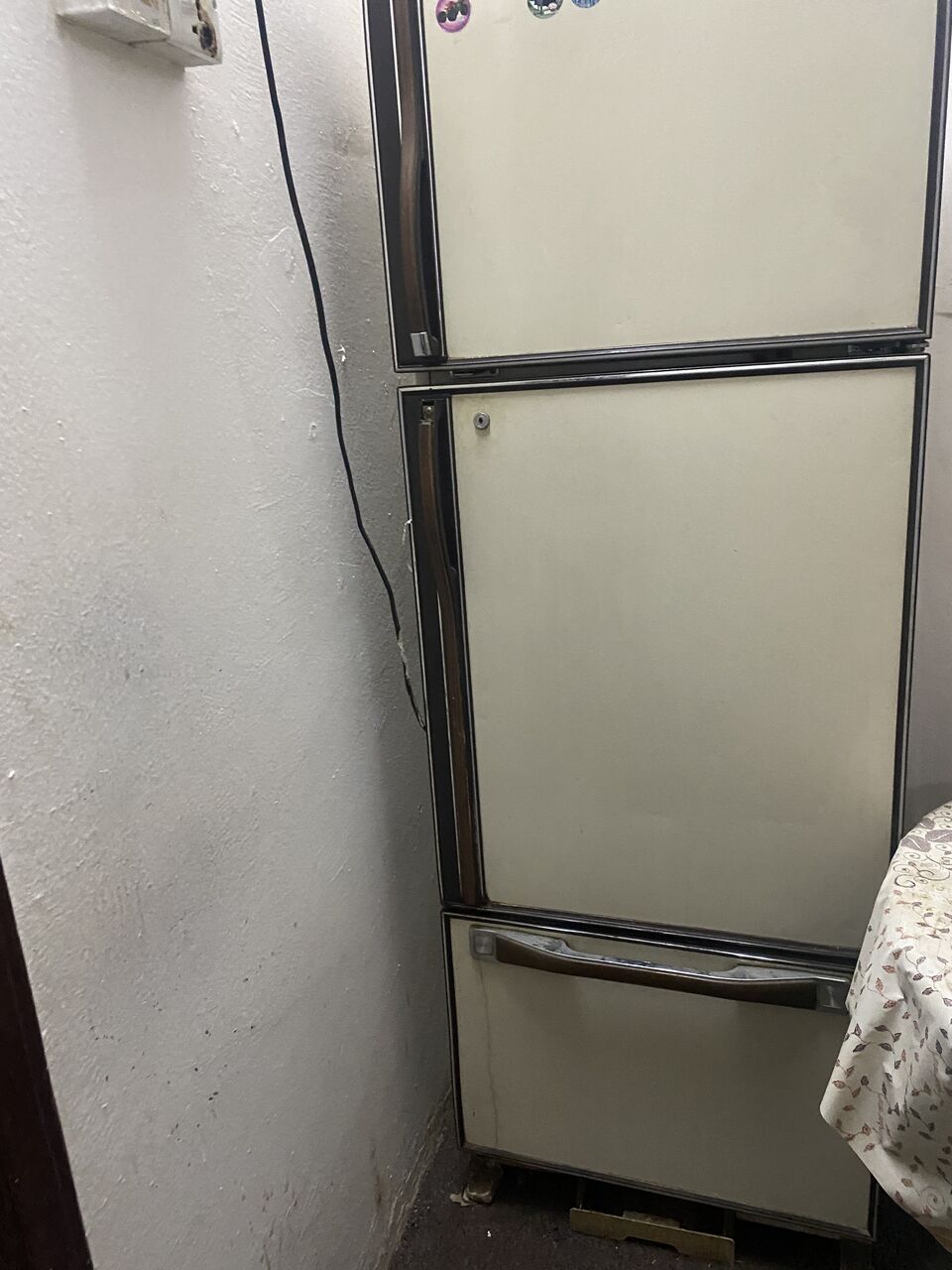 Riyadh, Air Conditioners, SAR 2000,  AC, Fridge, Sofa, Bed, Cupboard, And Other Items For Sell