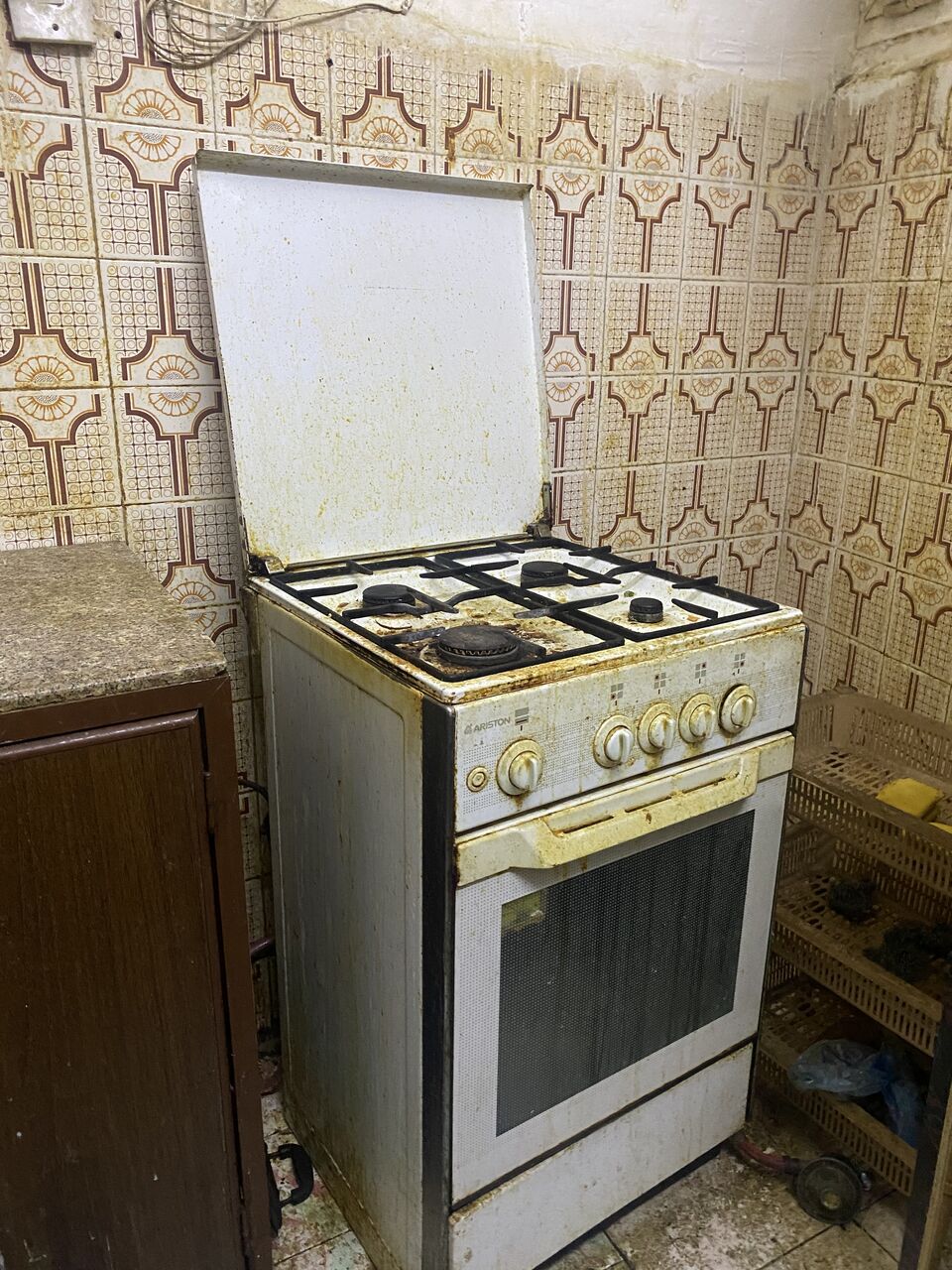 Riyadh, Air Conditioners, SAR 2000,  AC, Fridge, Sofa, Bed, Cupboard, And Other Items For Sell