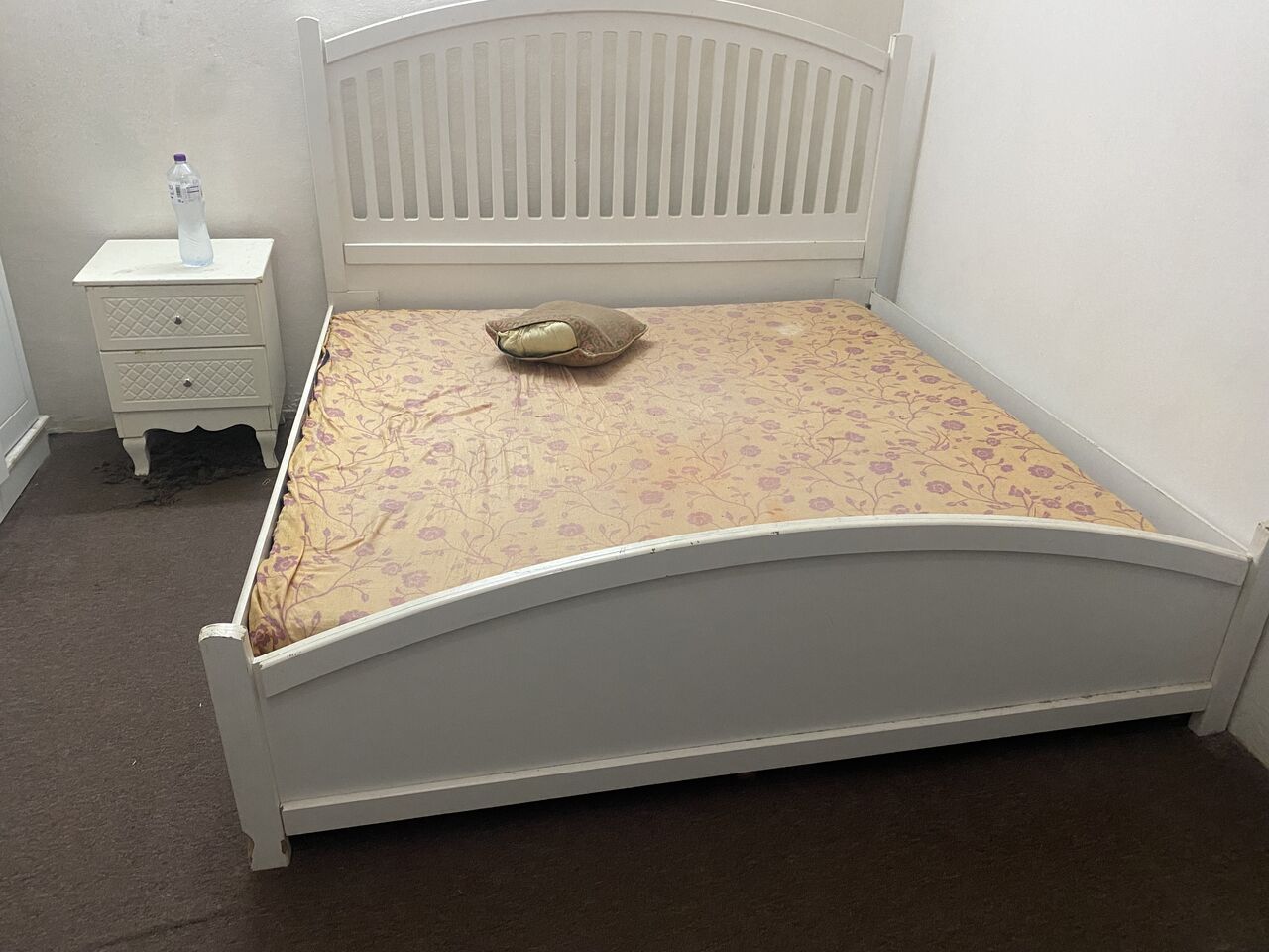 Riyadh, Air Conditioners, SAR 2000,  AC, Fridge, Sofa, Bed, Cupboard, And Other Items For Sell