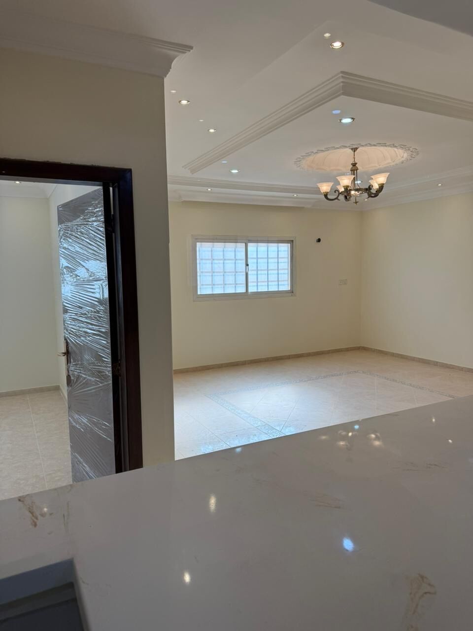 Riyadh, Apartments, Flats, Houses & Villas, SAR 60000/year,  5 BR,  Apartment Consisting Of 3 Bedrooms, A Living Room, A Kitchen, A Dining Room, A Large Sitt