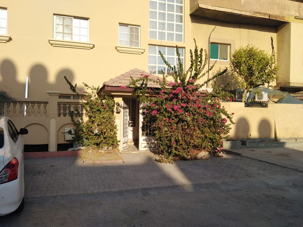 Salmaniya, Apartments, Flats, Houses & Villas, BHD 195/month,  950 Sq. Meter,  1 BHK FLAT FOR RENT &ndash; SALMANIYA