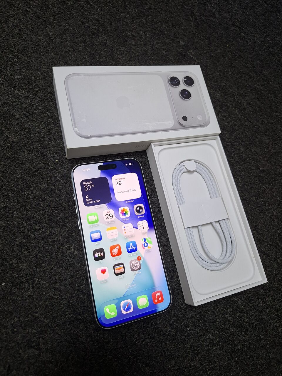 Al Rahmaniyah, Mobile Phones, SAR 4550,  IPhone 17 Pro Max 256gb Silver New Few Days Used Only