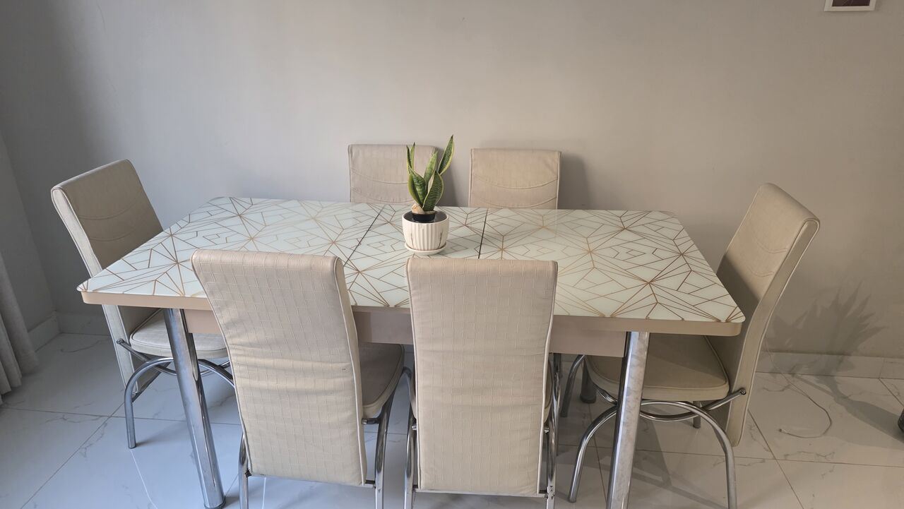 Jeddah, Furniture, SAR 500,  TABLE FOR SALE