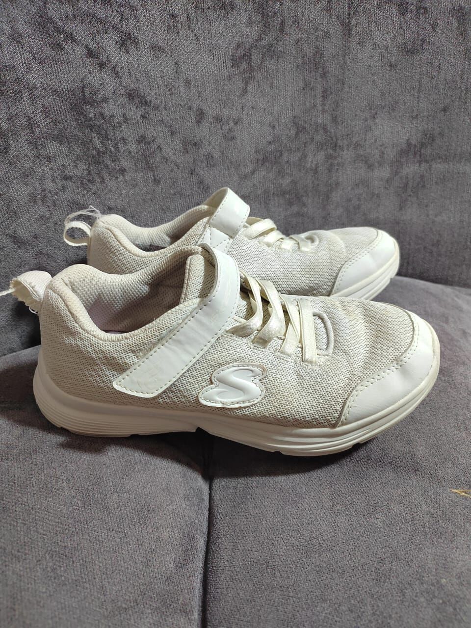 Umm Al Hamam, Baby & Kid Stuff, SAR 85,  Skechers Wavy Lites Kids Sneakers &ndash; White | EU 34