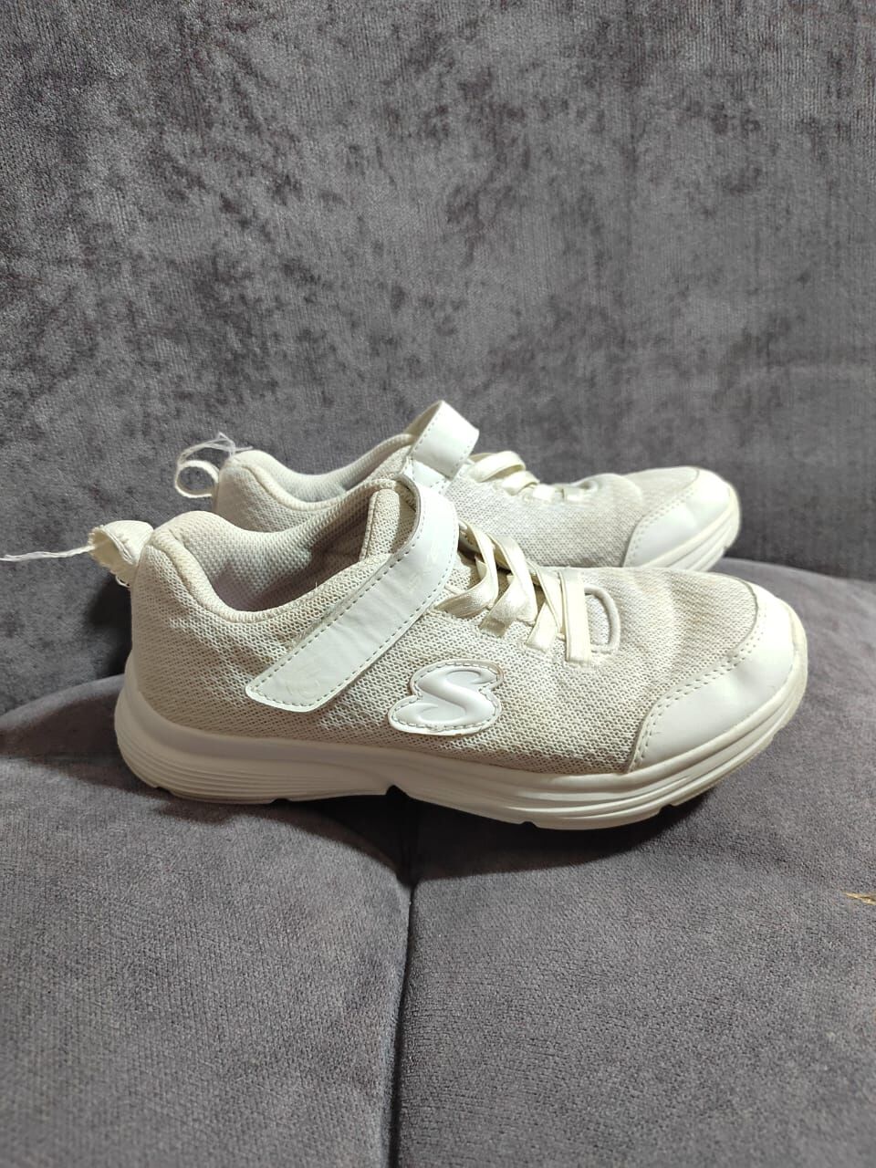 Umm Al Hamam, Baby & Kid Stuff, SAR 85,  Skechers Wavy Lites Kids Sneakers &ndash; White | EU 34