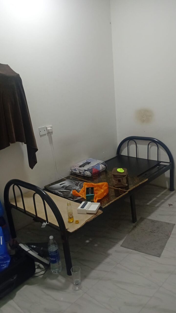 East Riffa, Rooms for Rent, BHD 180/month,  Flat 2 Rooms Available For Bachelor (MEN) ،180 BD