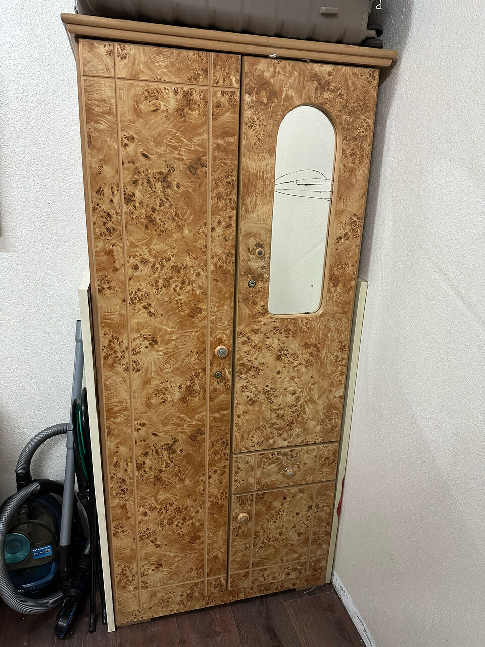 Jubail, Furniture, SAR 400,  Household Items