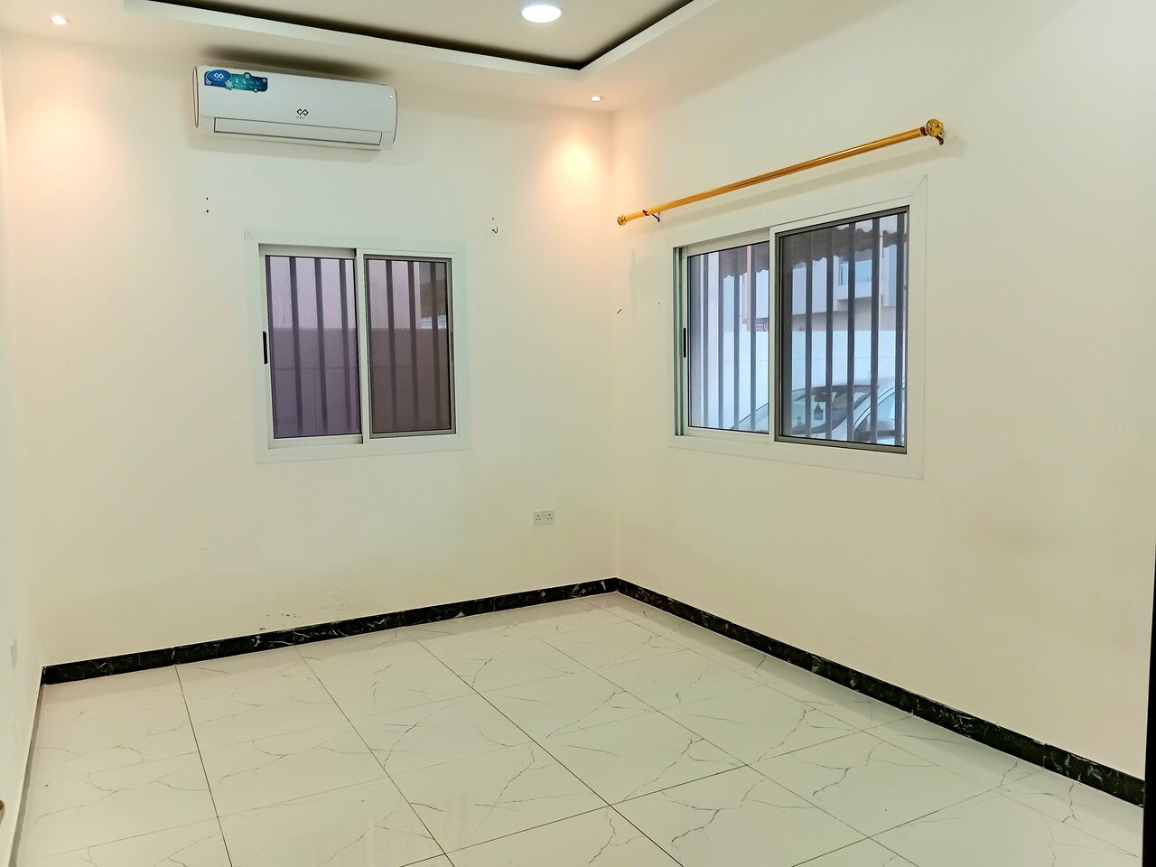 Tubli, Apartments, Flats, Houses & Villas, BHD 180/month,  Furnished,  1 BR,  Semi-Furnished | Tubli | Unlimited EWA | Split AC | Parking | Security