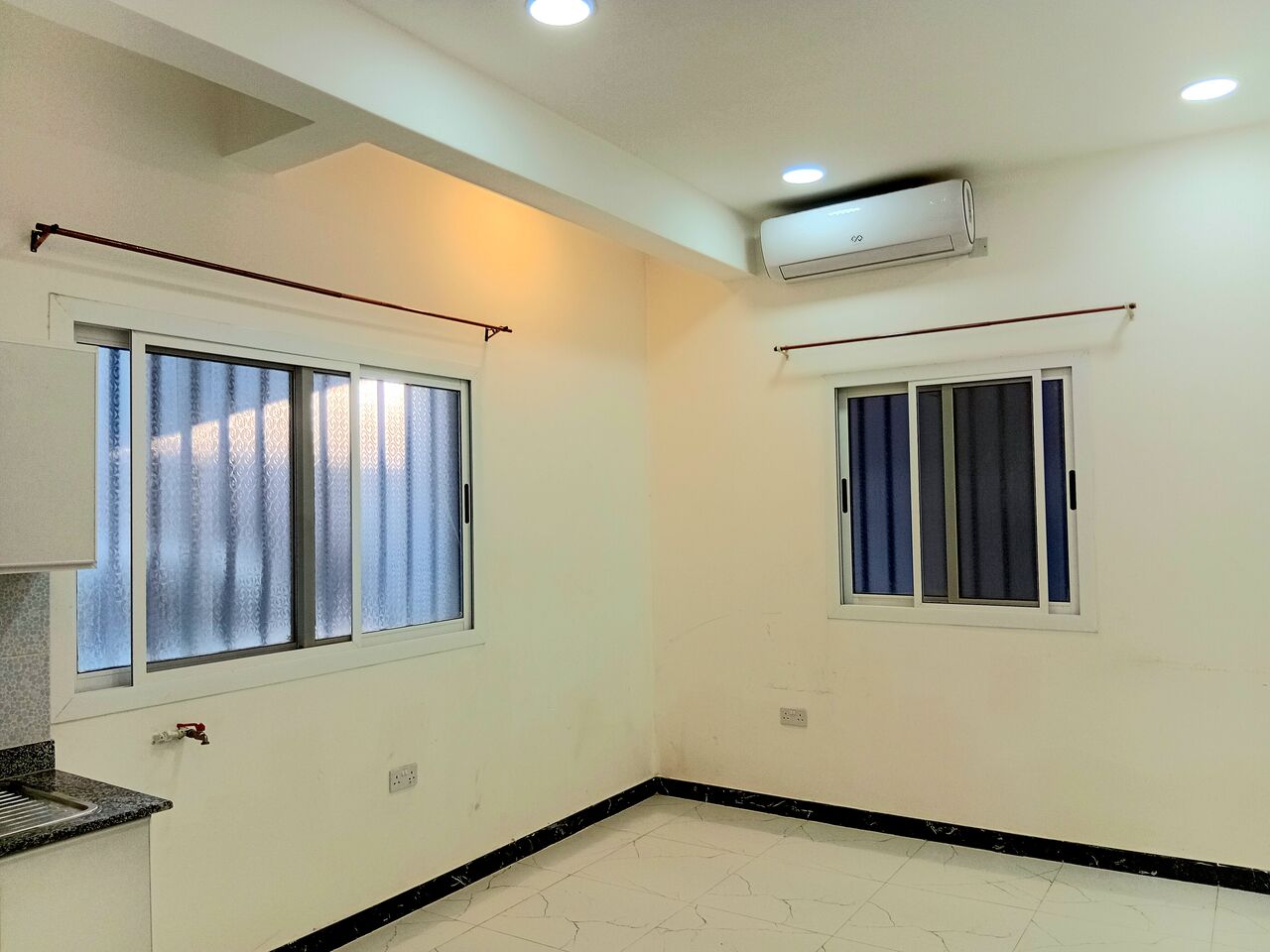 Tubli, Apartments, Flats, Houses & Villas, BHD 180/month,  Furnished,  1 BR,  Semi-Furnished | Tubli | Unlimited EWA | Split AC | Parking | Security