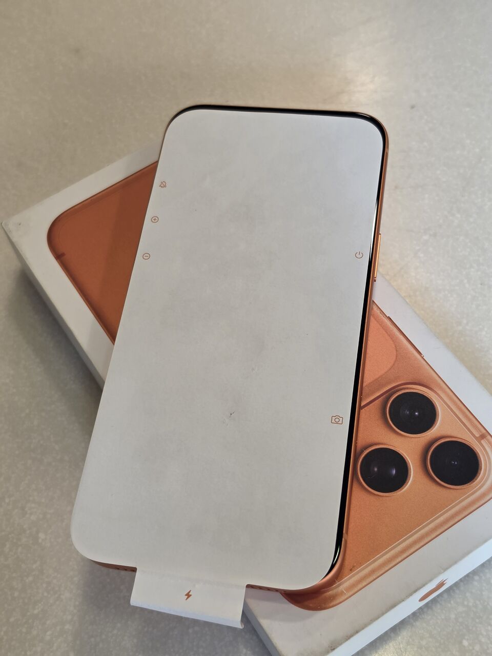 Dammam, Mobile Phones, SAR 5200,  IPhone 17 Pro Max 512 GB New