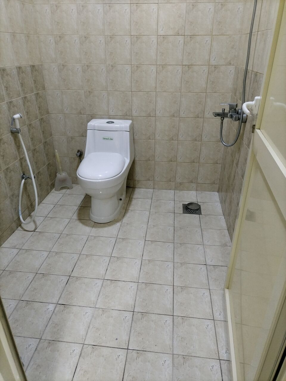 Khobar, Apartments, Flats, Houses & Villas, SAR 18750/year,  2 BR,  Family Apartment For Rent (Two Rooms, Bathroom, Kitchen, Exterior, The Apartment Is Air-Co