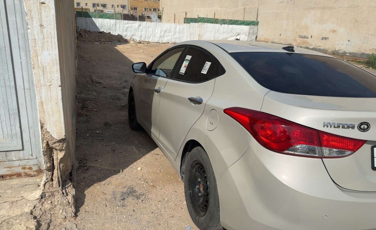 Riyadh, Vehicles, Cars & Trucks , SAR 22000,  Hyundai Elantra,  2014,  Automatic,  396000 KM,  Huyndai Elantra