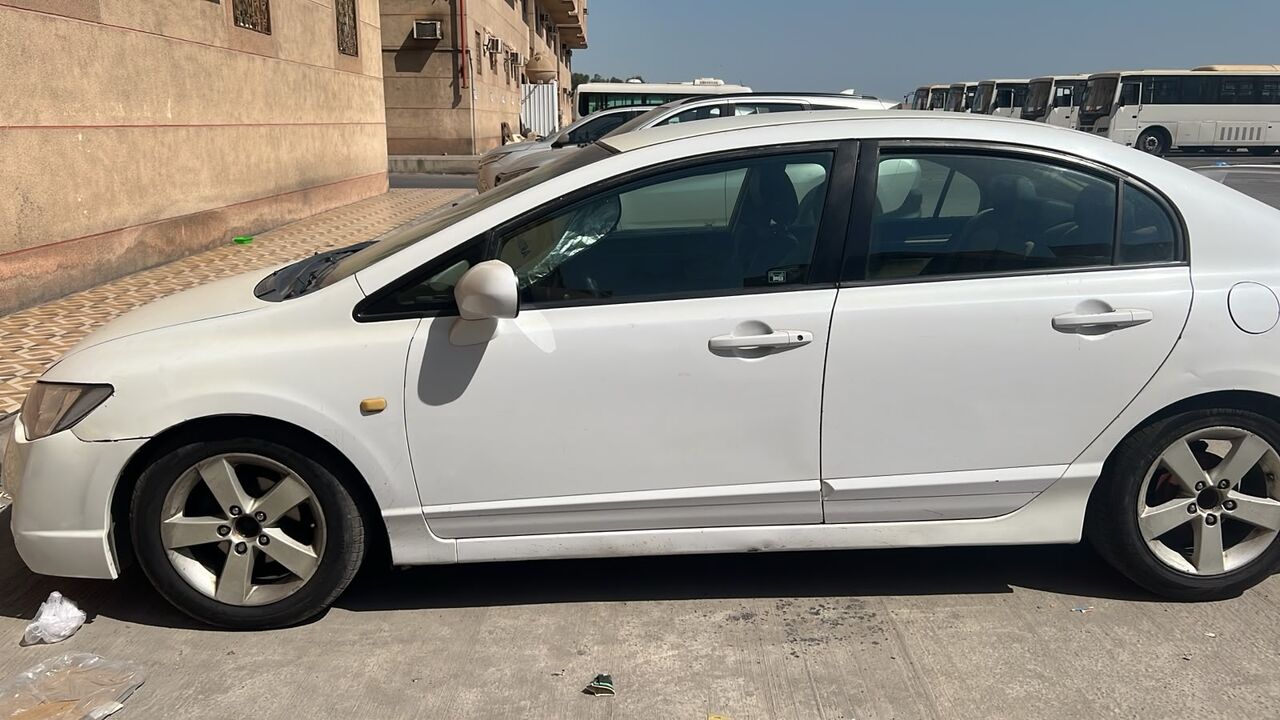 Jubail, Vehicles, Cars & Trucks , SAR 15200,  Honda Civic,  2008,  Automatic,  400000 KM,  Car Have Fahas Till 2027/06 Same Time Computer Also Insurance Also Valid.