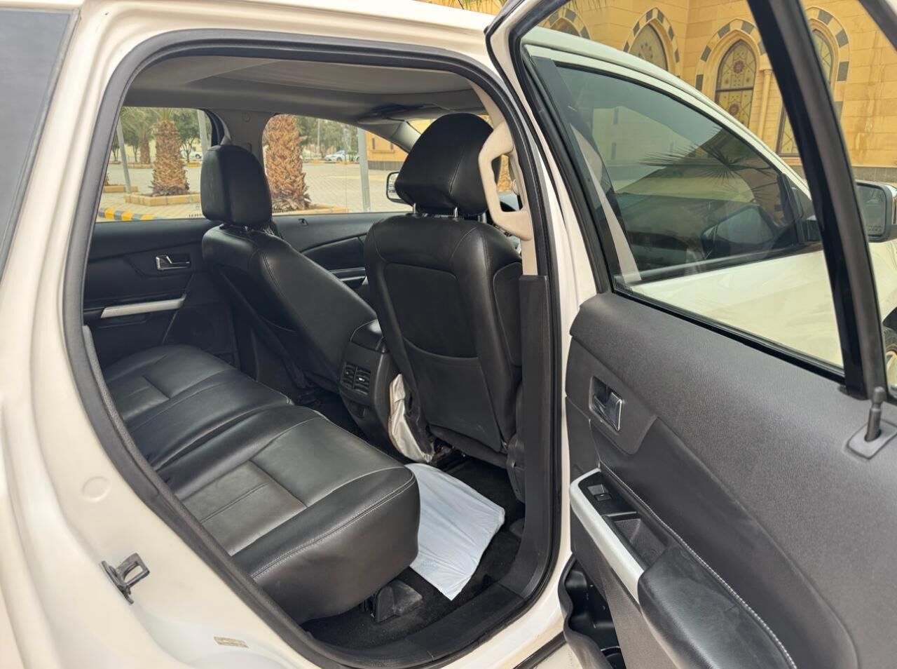 Riyadh, Vehicles, Cars & Trucks , SAR 40,  Ford Edge Sports (Full Option),  2013,  Automatic,  300000 KM,  Ford Edge Sports - 40,000SR, , , ,