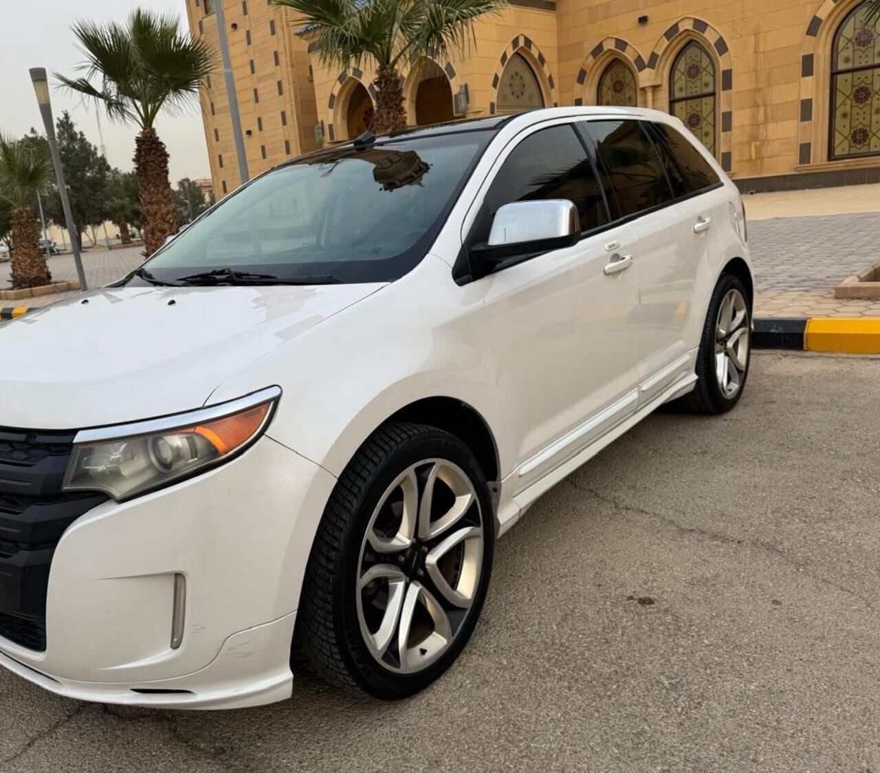 Riyadh, Vehicles, Cars & Trucks , SAR 40,  Ford Edge Sports (Full Option),  2013,  Automatic,  300000 KM,  Ford Edge Sports - 40,000SR, , , ,