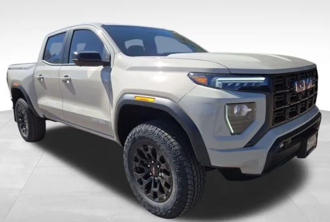 New York, Vehicles, Cars & Trucks , USD 48,  2026 GMC Canyon Elevation,  2026,  Automatic,  1722 KM,