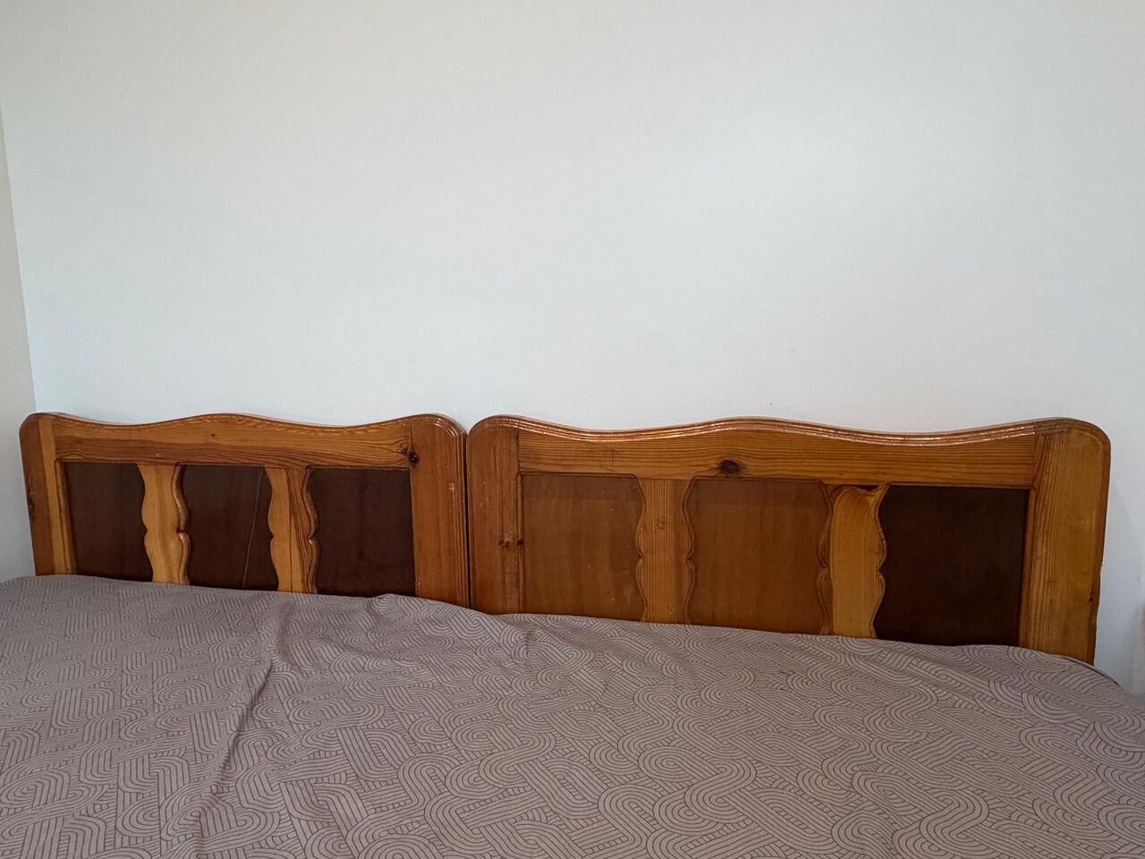 Jeddah, Furniture, SAR 500,  2 Single Beds Solid Wood