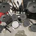 SAR 3900,  Roland V-drums With Monitor And Accessories