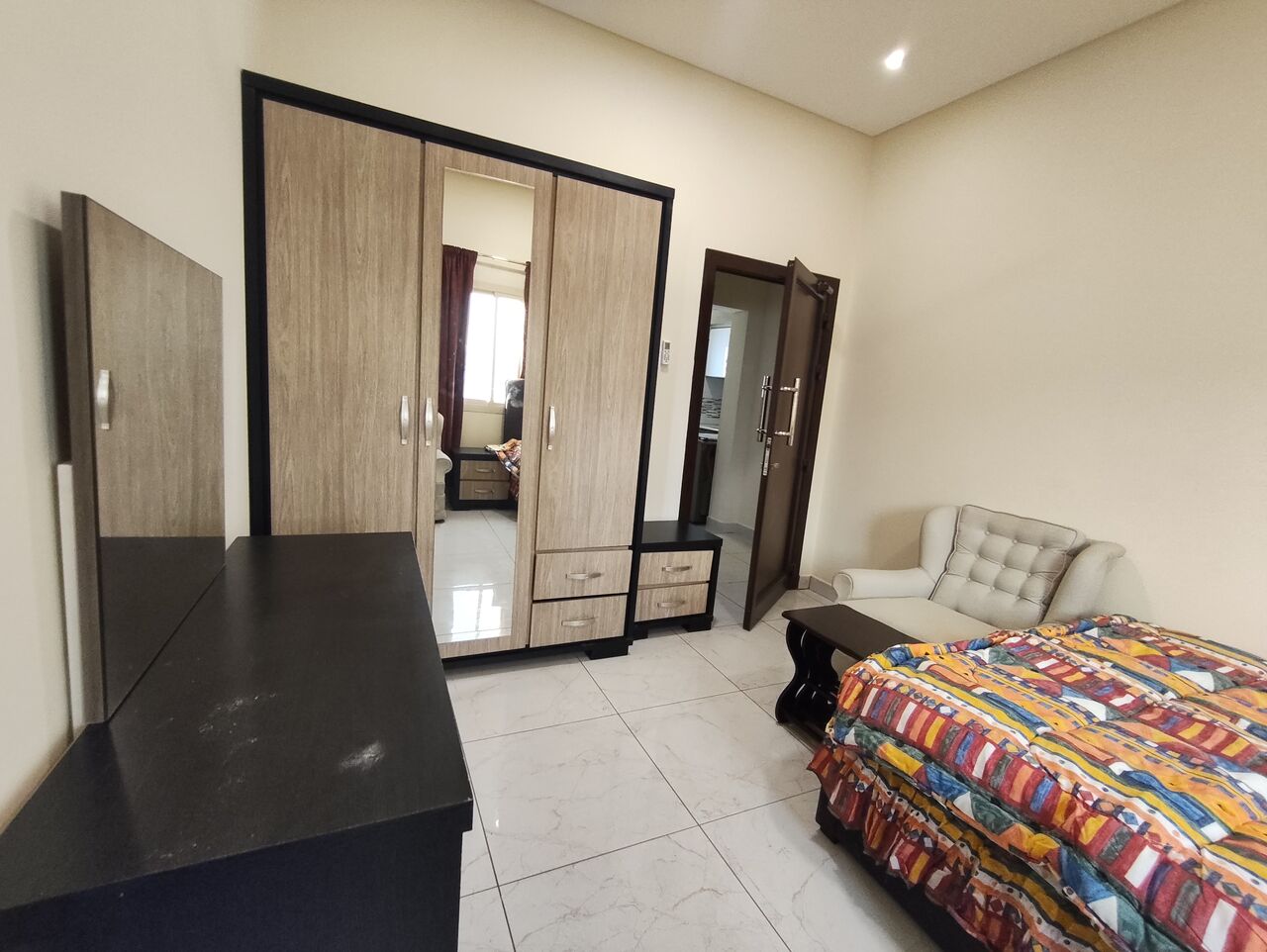 Tubli, Apartments, Flats, Houses & Villas, BHD 160/year,  1 BR,  Tubli:- Rooftop Furnished Studio Flat On Rent With Ewa..