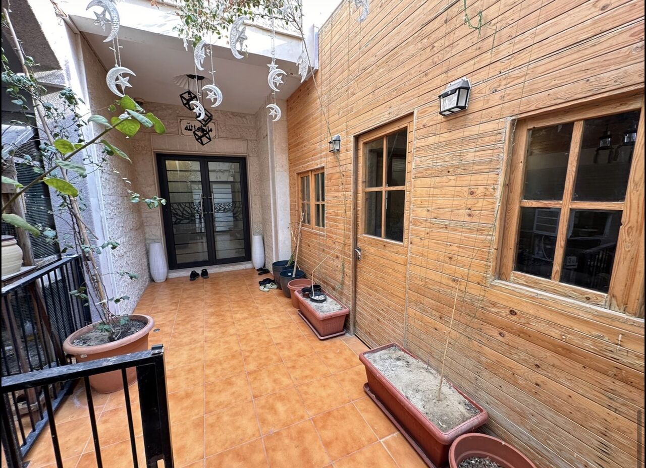 Jid Ali, Villas, BHD 165000,  Furnished,  313 Sq. Meter,  For Sale: Villa In Jid Ali.