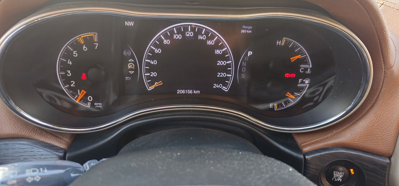 Al Malaz, Vehicles, Cars & Trucks , SAR 58000,  Jeep Grand Cherokee Summit,  2015,  Automatic,  206156 KM,  FOR SALE:   4WD