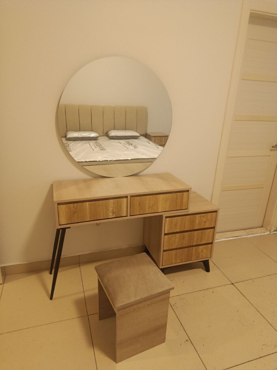Jeddah, Furniture, SAR 1,  New Complete Bedroom Set For Sale