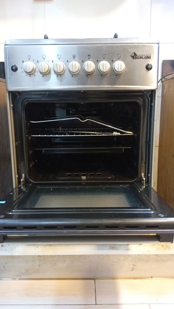 Manama, Appliances, BHD 45,  Berloni 60 X 60 Cooking Range
