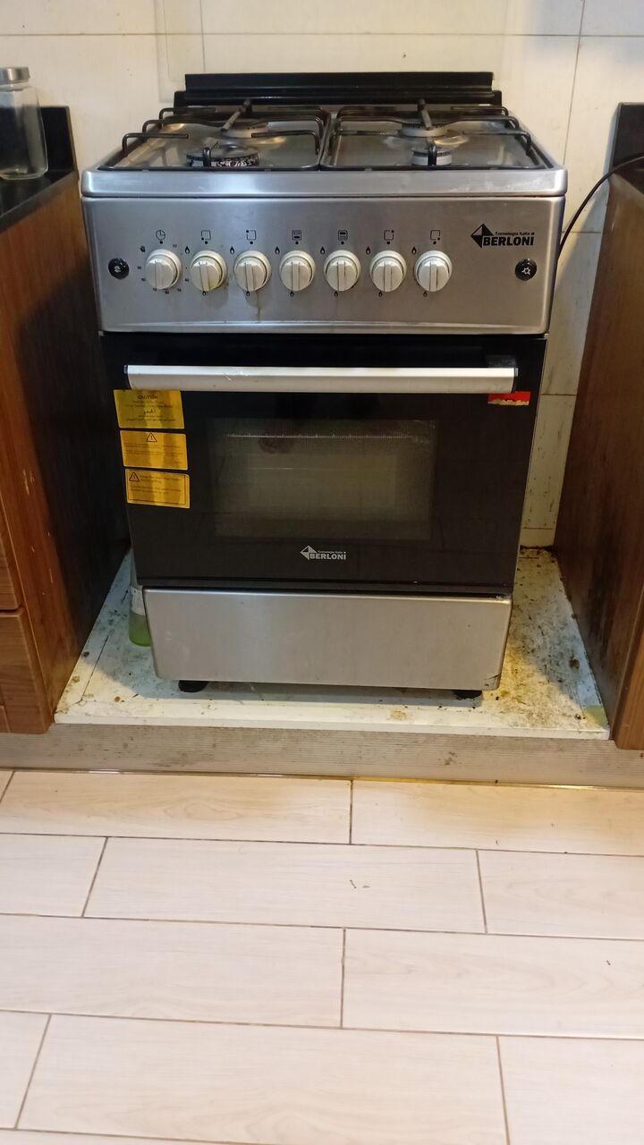 Manama, Appliances, BHD 45,  Berloni 60 X 60 Cooking Range