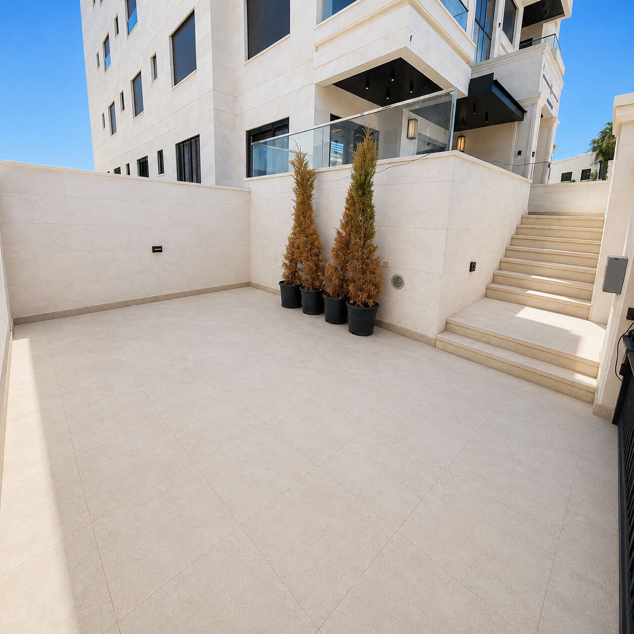 Abdoun, Apartments, Flats, Houses & Villas, JOD 35000/year,  4 BR,  250 Sq. Meter,  Semi Furnished Ground Floor Apartment For Rent In North Abdoun Near Al Diyar Park.