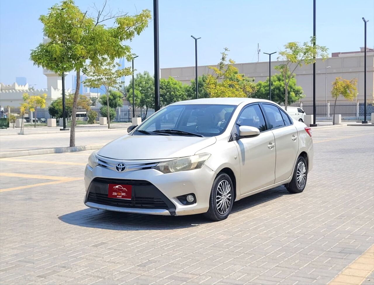 Manama, Vehicles, Cars & Trucks , BHD 2600,  Toyota Yaris,  2015,  Automatic,  220000 KM,  FULL AGENCY SERVICED CAR FOR SALE
