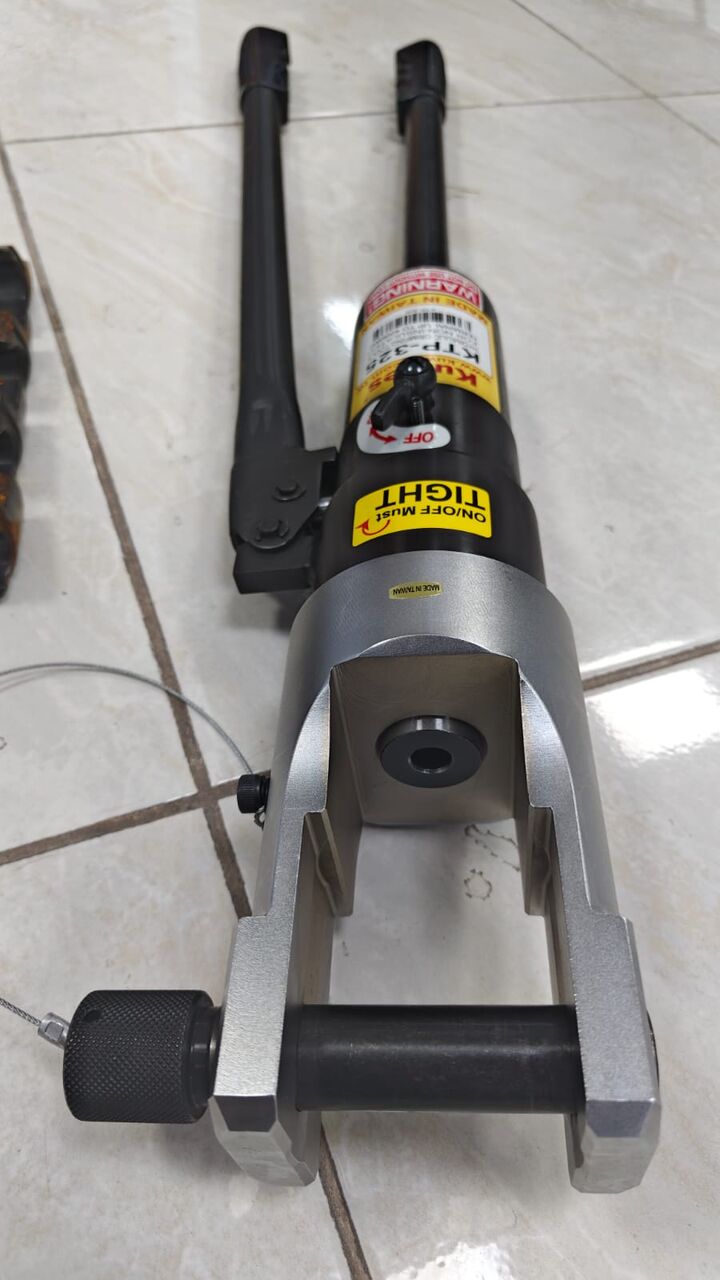 Jubail Industrial City, Tools, SAR 3200,  TP-325 MANUAL HYDRAULIC CRIMPING TOOLS - TIAWAN