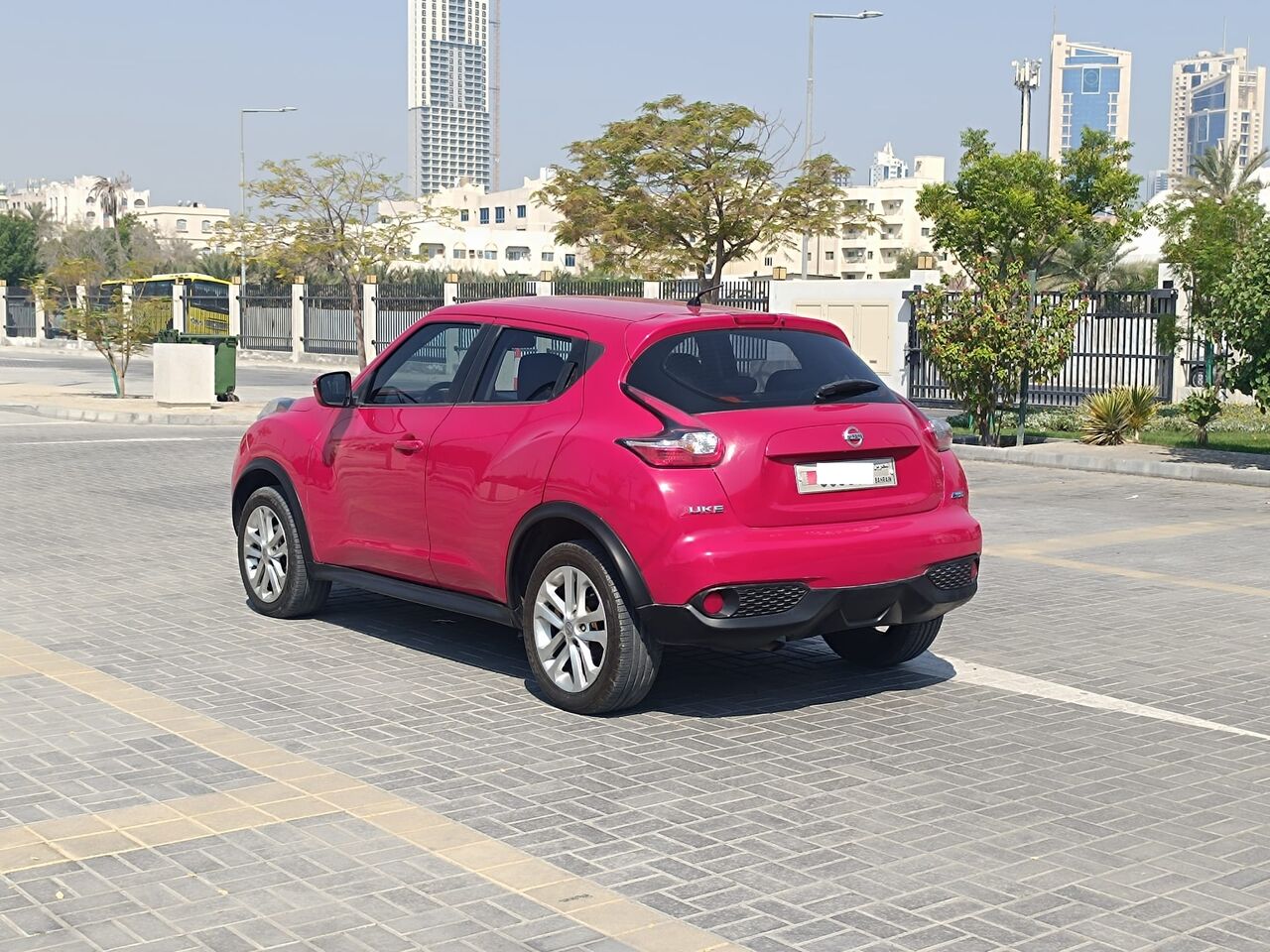 Manama, Vehicles, Cars & Trucks , BHD 2300,  NISSAN JUKE,  2016,  Automatic,  107000 KM,   FULL OPTION