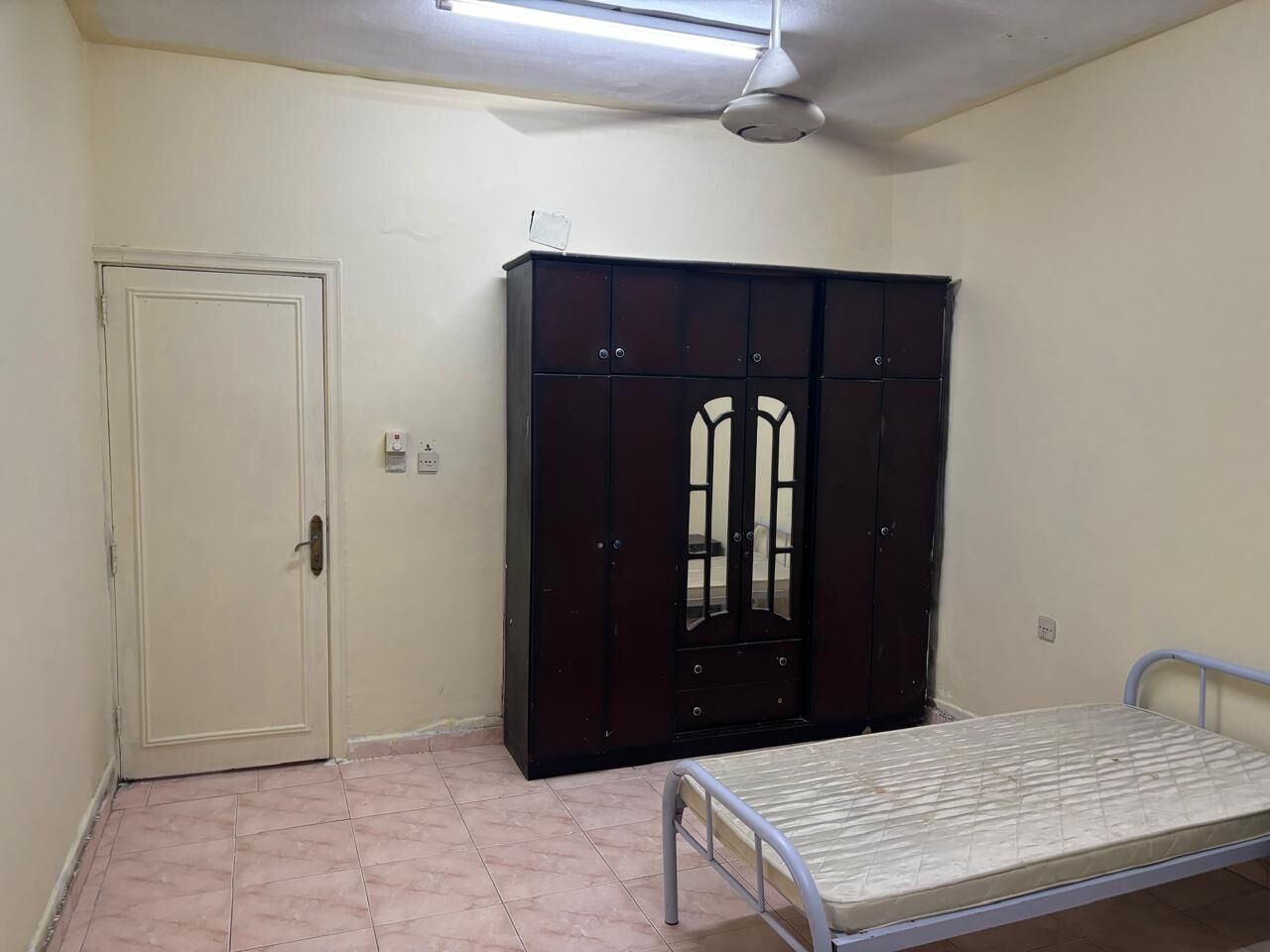 Al Baghdadyiah Al Sharqyia, Rooms for Rent, Furnished Single Room For Rent
