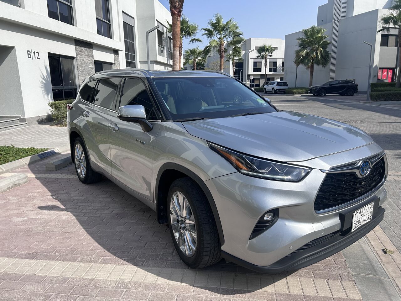 Al Sadafa, Vehicles, Cars & Trucks , SAR 170000,  Toyota Highlander Hybrid,  2024,  Automatic,  39000 KM,  Toyota Highlander  Top Trim Limited