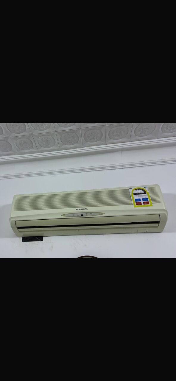 Riyadh, Air Conditioners, SAR 2000,  I Want To Sell My Two Split AC -