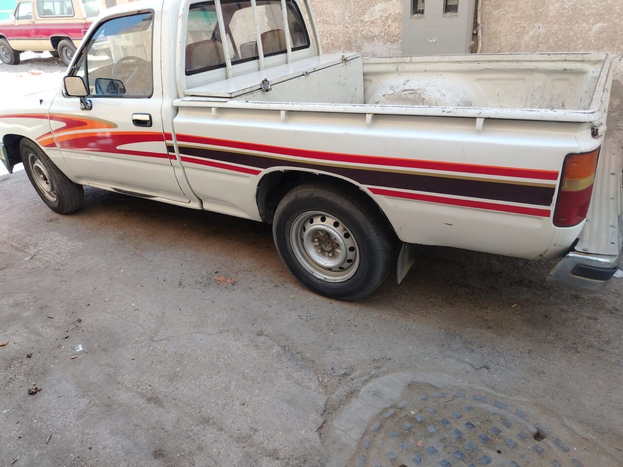 Dammam, Vehicles, Cars & Trucks , SAR 8000,  Toyota Hilux Single Cabin,  1991,  Manual,  349931 KM,  For Sale , Reson Going Exit