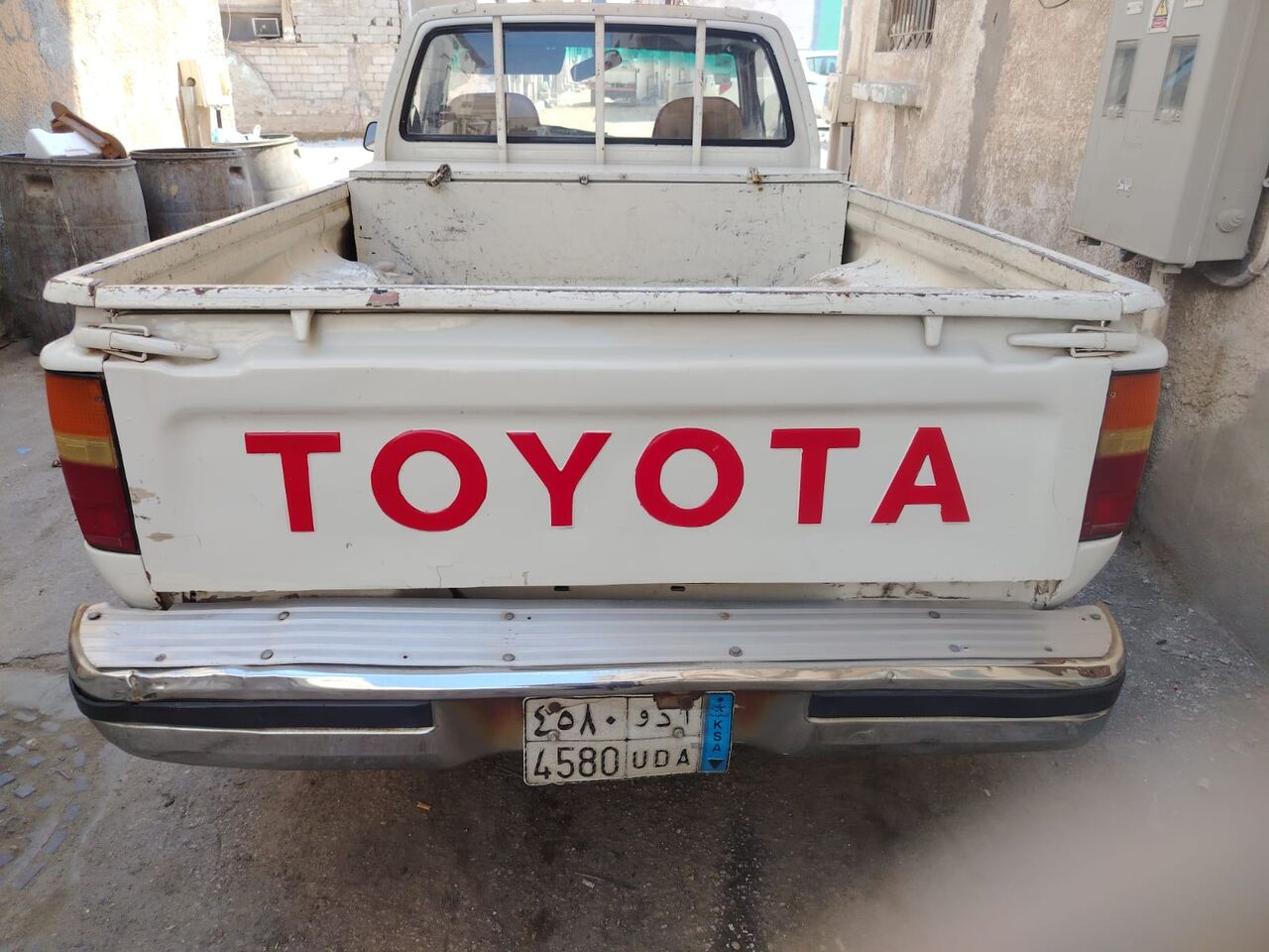 Dammam, Vehicles, Cars & Trucks , SAR 8000,  Toyota Hilux Single Cabin,  1991,  Manual,  349931 KM,  For Sale , Reson Going Exit