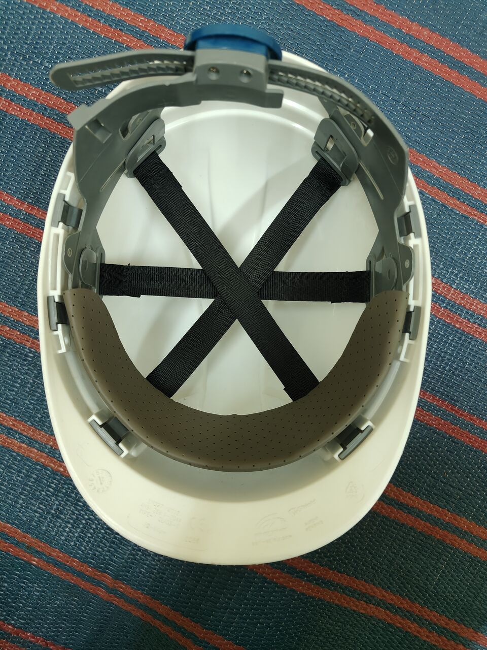 Dammam, Clothing & Accessories, SAR 130,  SAR 130 - Safety Shoe, Helmet, & Safety Vast