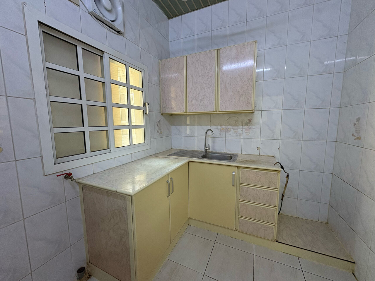 Diraz, Apartments, Flats, Houses & Villas, BHD 150/month,  1 BR,  Flat For Rent Diraz
