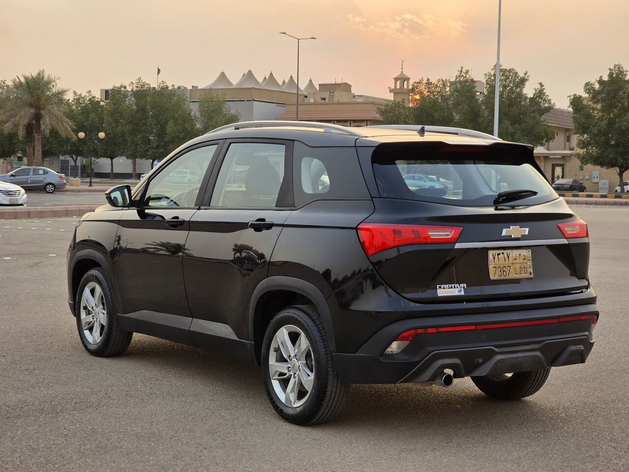Riyadh, Vehicles, Cars & Trucks , SAR 35000,  Chevrolet Captiva,  2021,  Automatic,  102000 KM,    7 Seat SUV In Good Condition
