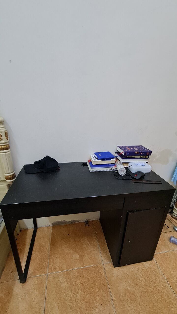 Manama, Furniture, BHD 30,  Office Table , Study  Table,  And Other Item In Excellent Condition
