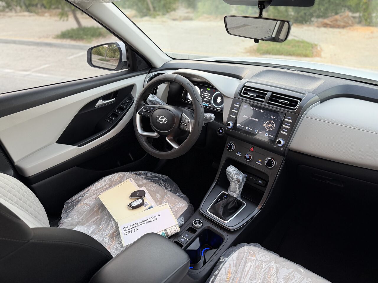 Manama, Vehicles, Cars & Trucks , BHD 6300,  Hyundai Creta,  2025,  Automatic,  30000 KM,   |  Very Light Use And Practically Like New
