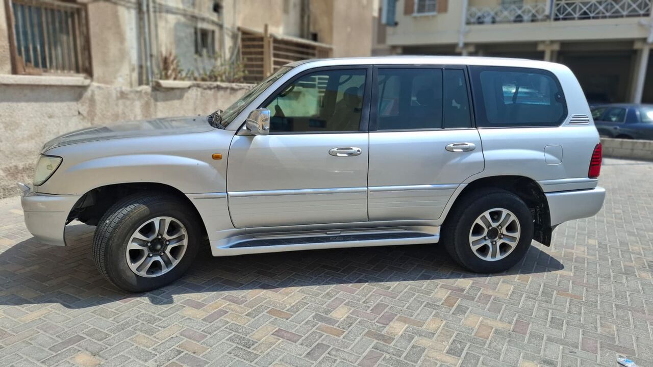 Manama, Vehicles, Cars & Trucks , BHD 4800,  Lexus LX470,  2006,  Automatic,  376000 KM,    FOR SALE