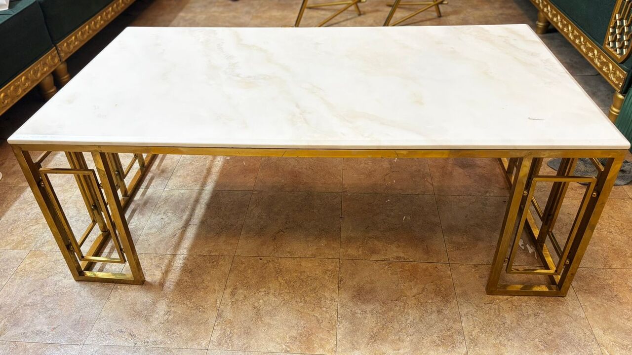 Riyadh, Household Items, SAR 500,  Living Room Table For Sale