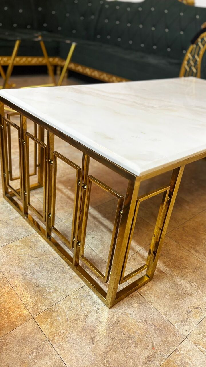 Riyadh, Household Items, SAR 500,  Living Room Table For Sale