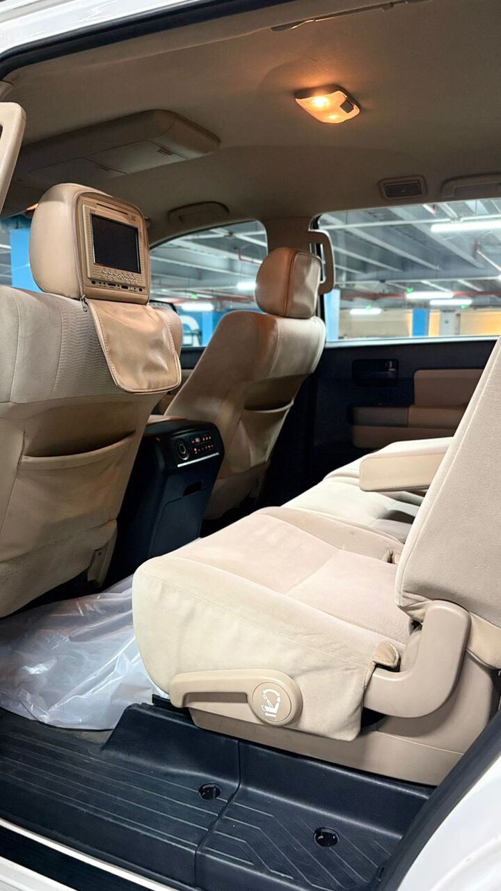 Dammam, Vehicles, Cars & Trucks , SAR 53,  Toyota Sequoia,  2014,  Automatic,  480 KM,  Car Is Very Good Condition