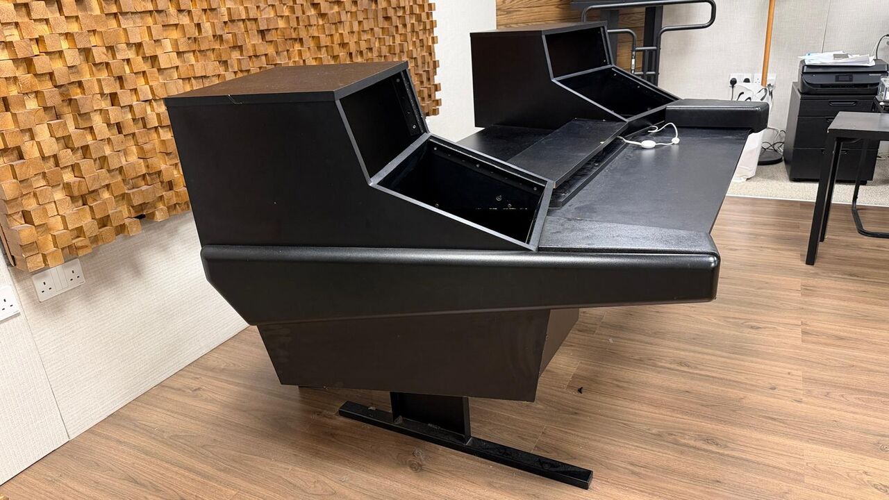 Hamad Town, Musical Instruments, BHD 650,  Argosy Dual 15 Studio Desk