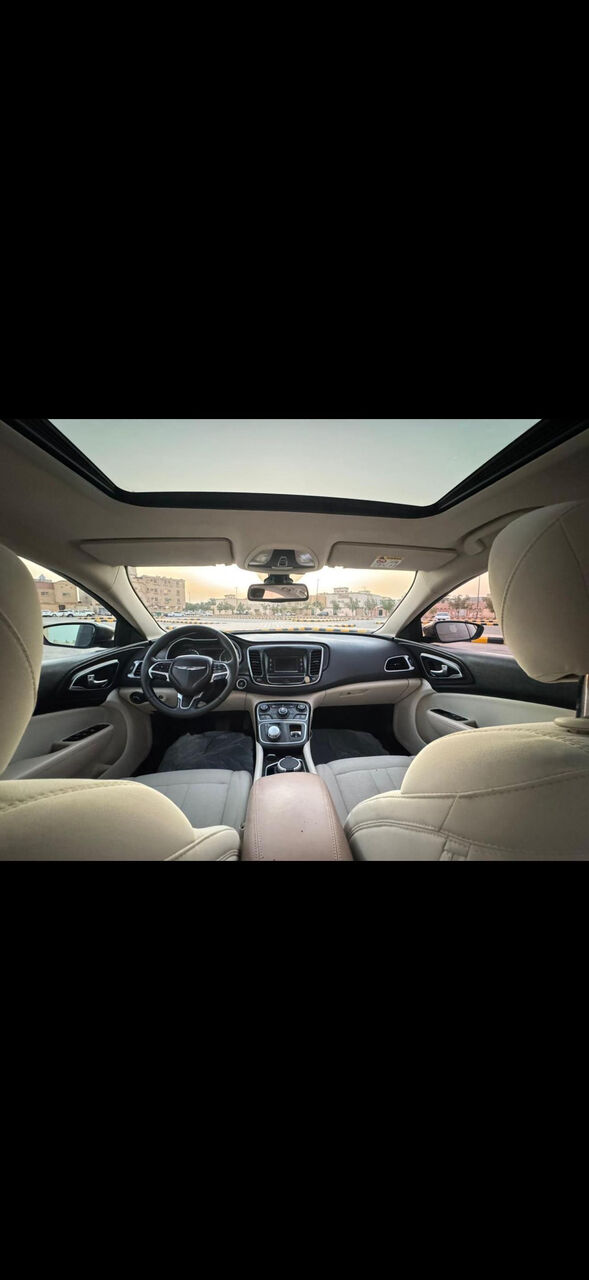Riyadh, Vehicles, Cars & Trucks , SAR 35000,  Chrysler 200,  2016,  Automatic,  125145 KM,