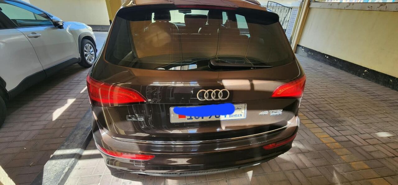 Juffair, Vehicles, Cars & Trucks , BHD 4200,  Audi Q5 S Line,  2016,  Automatic,  127500 KM,  Audi Q5 Sline 45TFSI 3L Engine Car For Sale